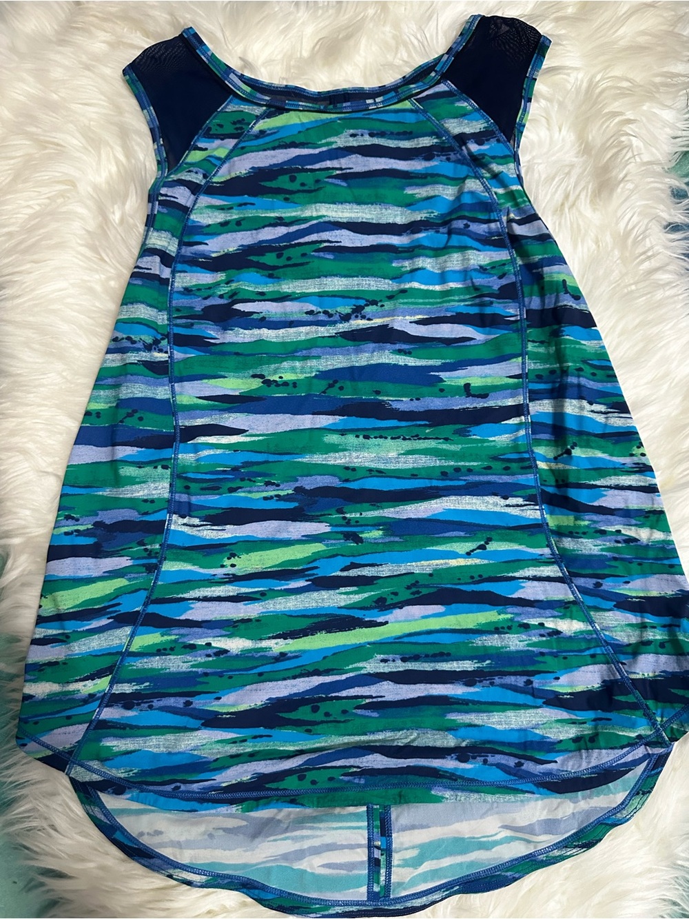 Lululemon top